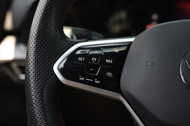 2023 Volkswagen Golf GTI 2.0T 40th Anniversary Edition