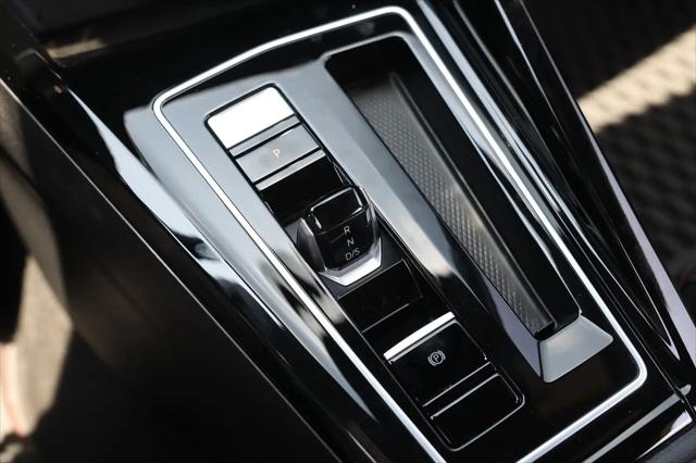 2023 Volkswagen Golf GTI 2.0T 40th Anniversary Edition