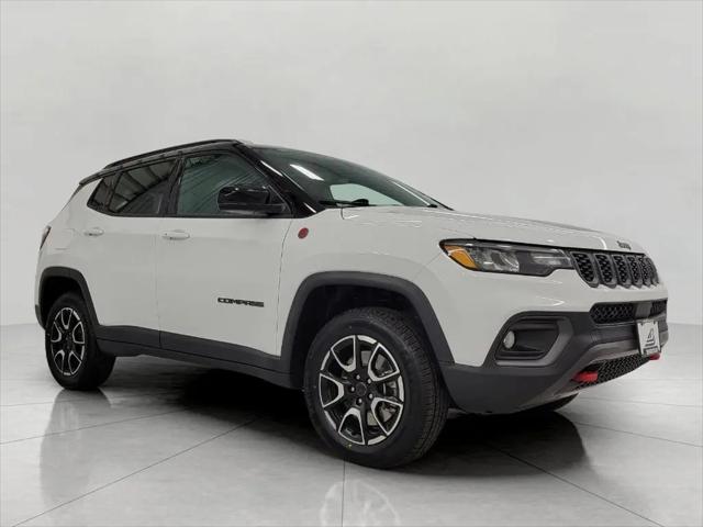 2025 Jeep Compass Trailhawk 4x4 for sale in Green Bay, WI
