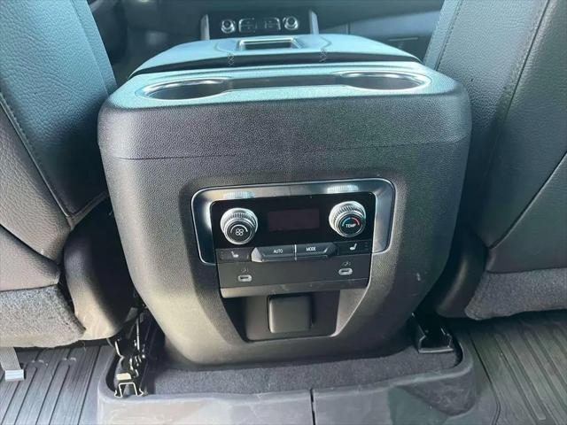 2023 GMC Yukon XL 4WD Denali