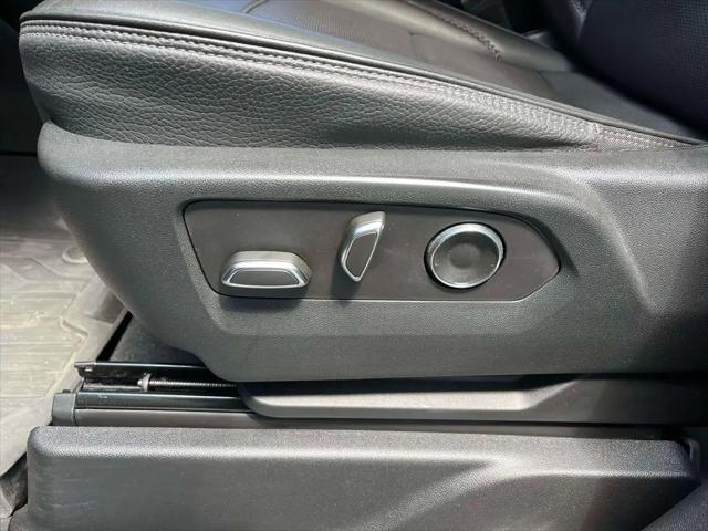 2023 GMC Yukon XL 4WD Denali