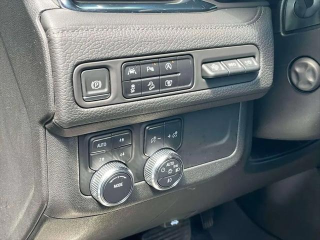 2023 GMC Yukon XL 4WD Denali