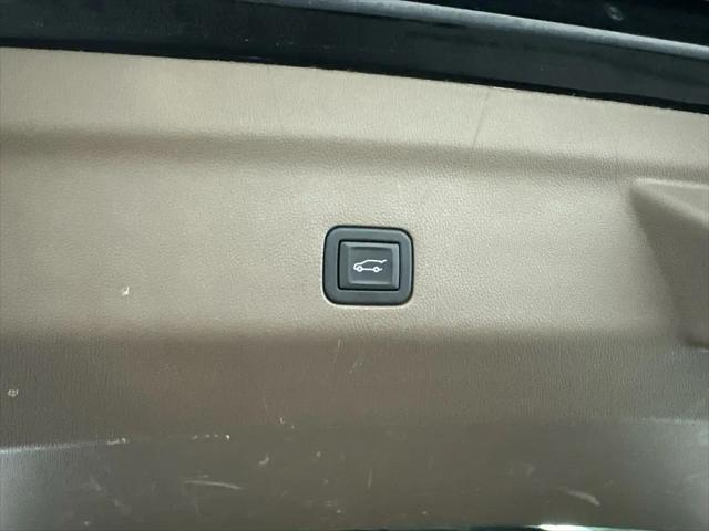 2023 GMC Yukon 4WD Denali