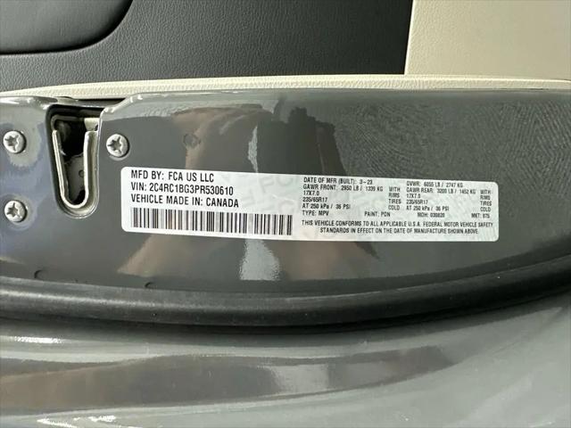 2023 Chrysler Pacifica Touring L
