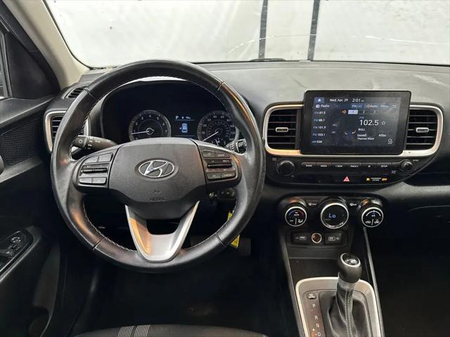 2022 Hyundai Venue SEL