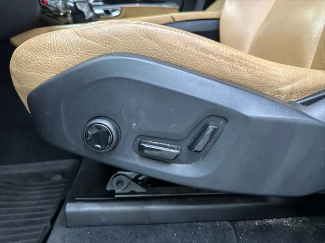 2017 Volvo XC90 T6 Momentum