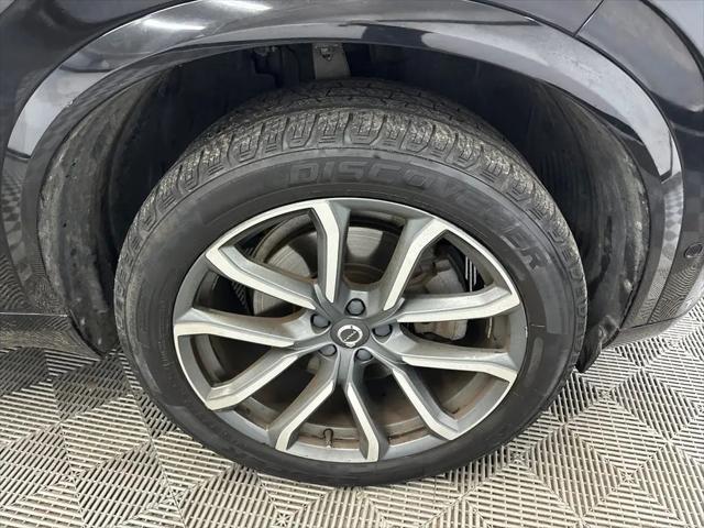2017 Volvo XC90 T6 Momentum