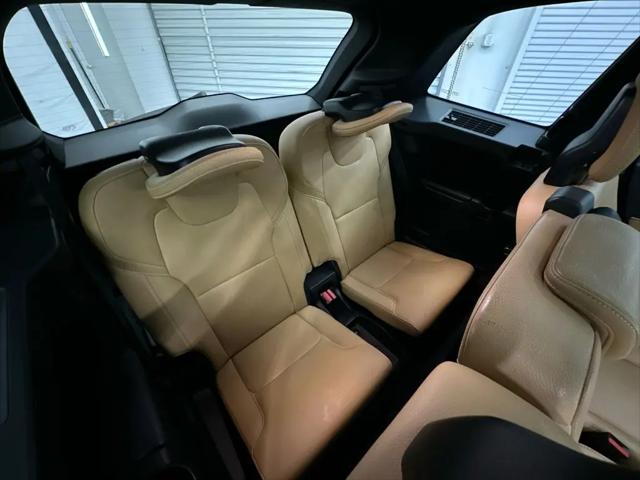 2017 Volvo XC90 T6 Momentum