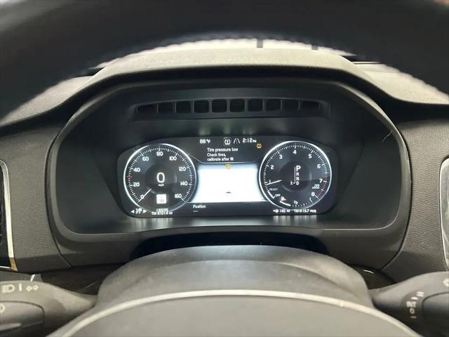 2017 Volvo XC90 T6 Momentum