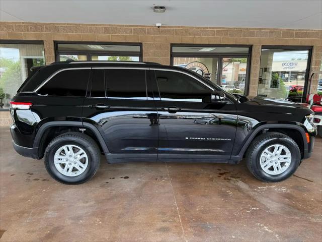2023 Jeep Grand Cherokee Laredo 4x4