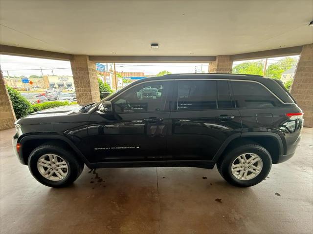 2023 Jeep Grand Cherokee Laredo 4x4