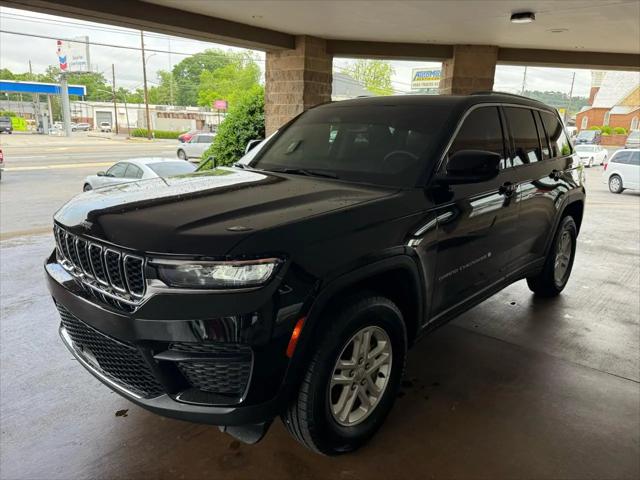 2023 Jeep Grand Cherokee Laredo 4x4
