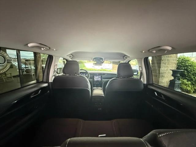 2023 Jeep Grand Cherokee Laredo 4x4