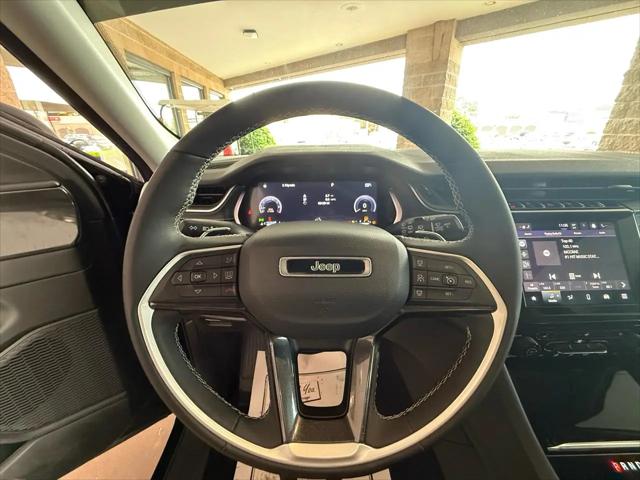 2023 Jeep Grand Cherokee Laredo 4x4