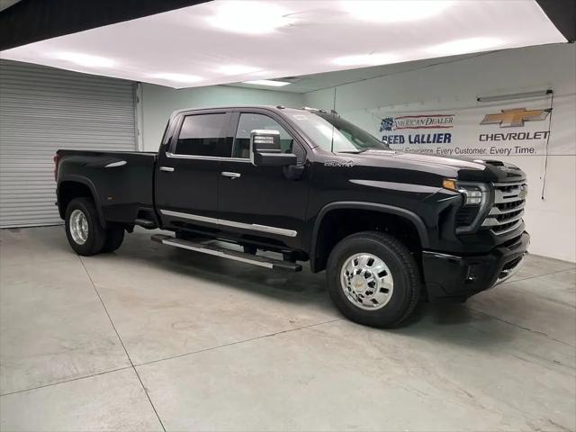2026 Chevrolet Silverado 3500HD Crew Cab, Long Bed, High Country Dual Rear Wheel, RWD