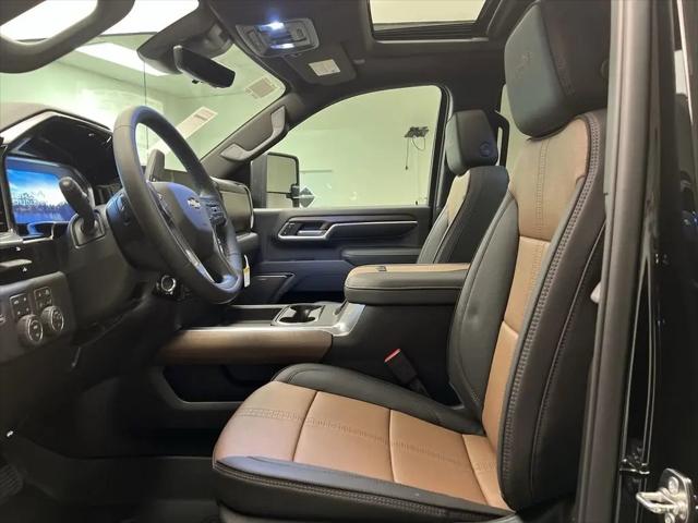 2026 Chevrolet Silverado 3500HD Crew Cab, Long Bed, High Country Dual Rear Wheel, RWD