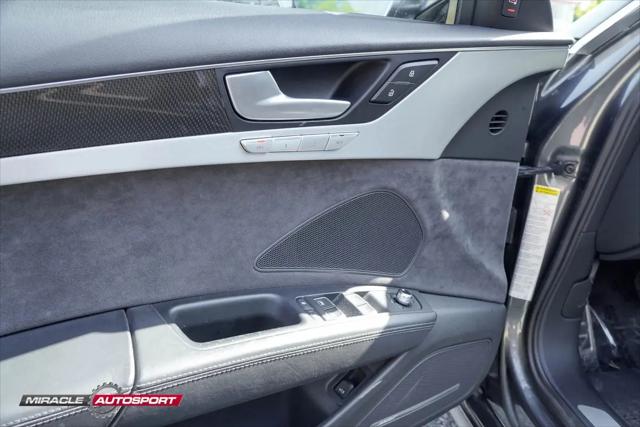 2013 Audi S8 4.0T