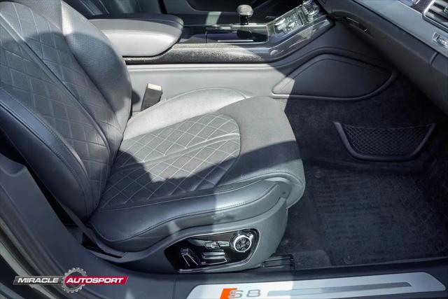 2013 Audi S8 4.0T