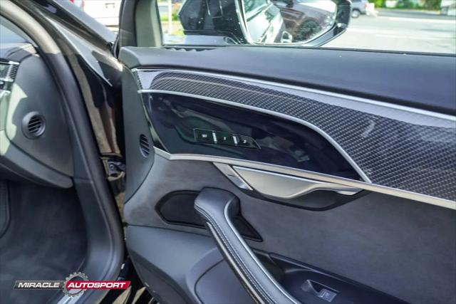 2022 Audi S8 TFSI quattro Tiptronic