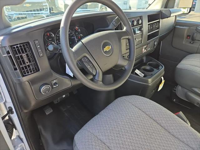 2026 Chevrolet Express Cargo Van 2500 Regular Wheelbase, WT, RWD