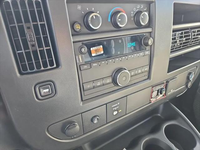 2026 Chevrolet Express Cargo Van 2500 Regular Wheelbase, WT, RWD
