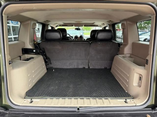 2003 HUMMER H2 Base