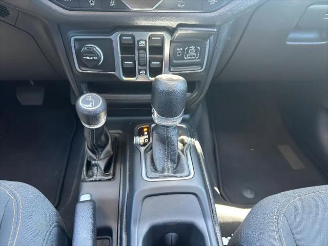 2025 Jeep Wrangler 4-Door Summit 4x4