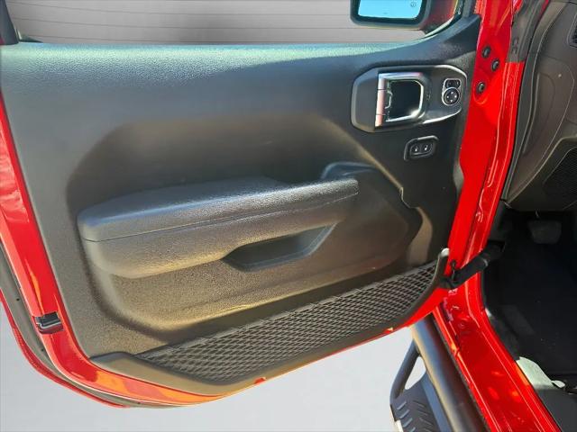 2025 Jeep Wrangler 4-Door Summit 4x4