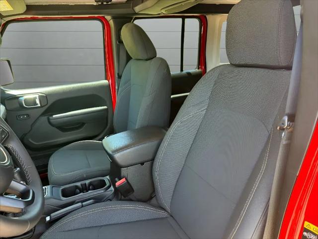 2025 Jeep Wrangler 4-Door Summit 4x4