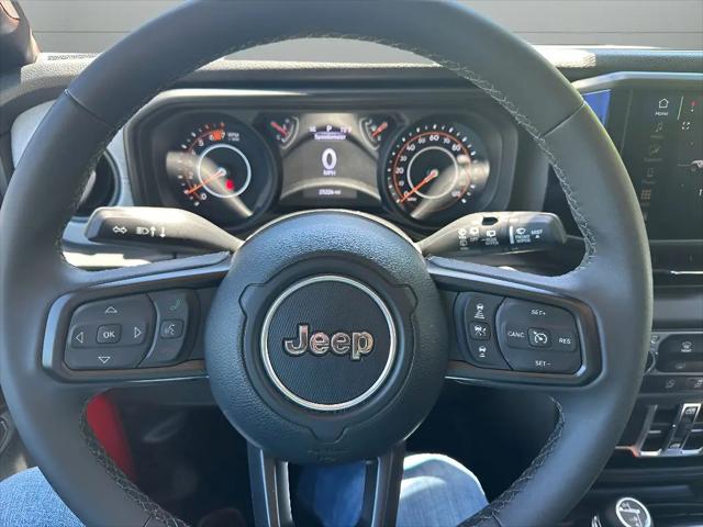 2025 Jeep Wrangler 4-Door Summit 4x4