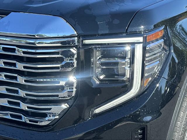 2023 GMC Sierra 1500 4WD Crew Cab Short Box Denali