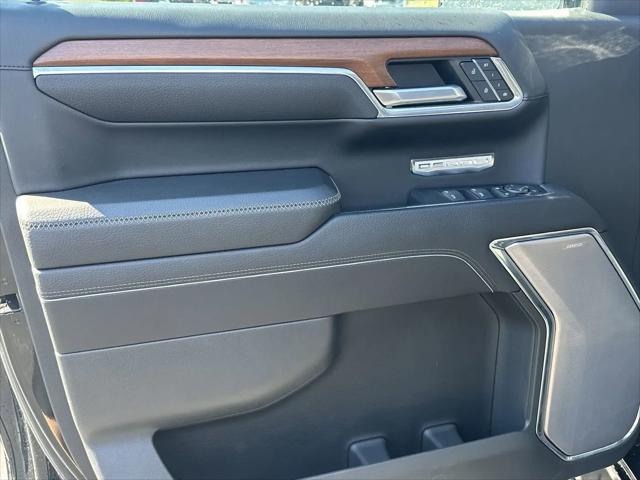 2023 GMC Sierra 1500 4WD Crew Cab Short Box Denali