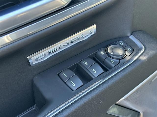 2023 GMC Sierra 1500 4WD Crew Cab Short Box Denali