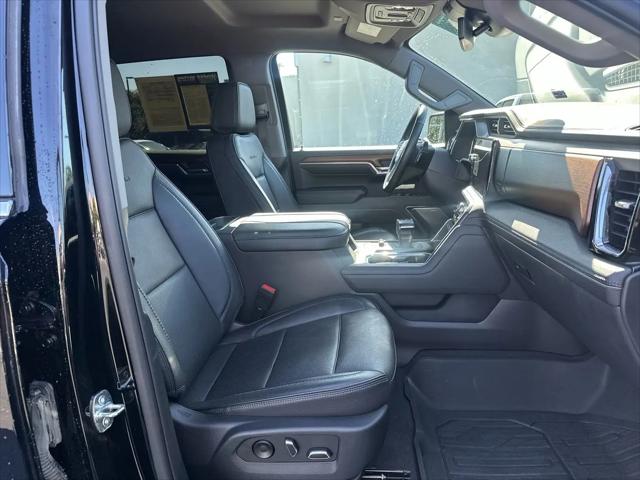 2023 GMC Sierra 1500 4WD Crew Cab Short Box Denali