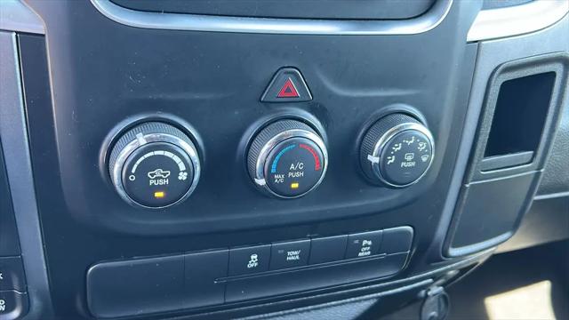 2022 Ram 1500 Classic Warlock Quad Cab 4x4 6'4" Box