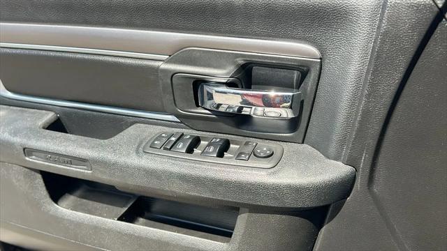 2022 Ram 1500 Classic Warlock Quad Cab 4x4 6'4" Box