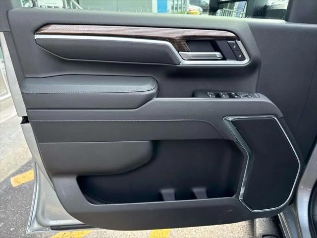 2026 Chevrolet Silverado 2500HD Crew Cab, Standard Bed, LT, 4WD