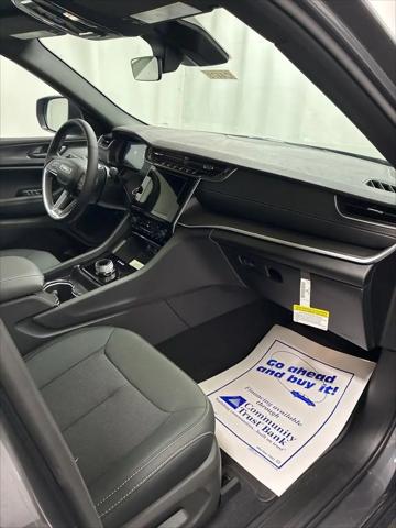 2026 Jeep Grand Cherokee L Altitude 4x4