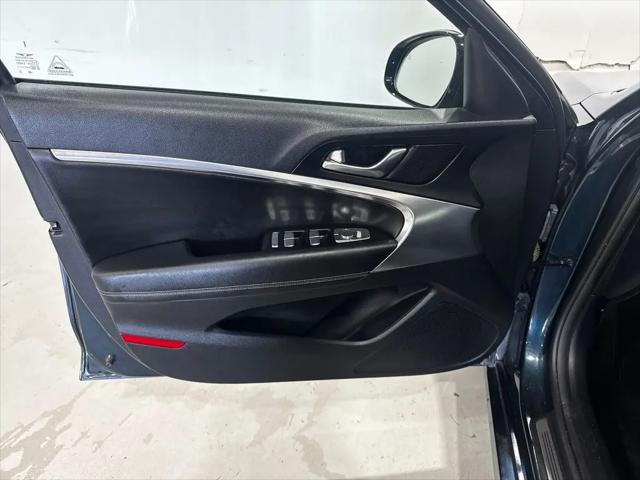 2025 Genesis G70 2.5T RWD