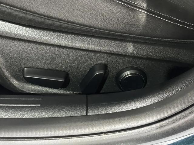 2025 Genesis G70 2.5T RWD