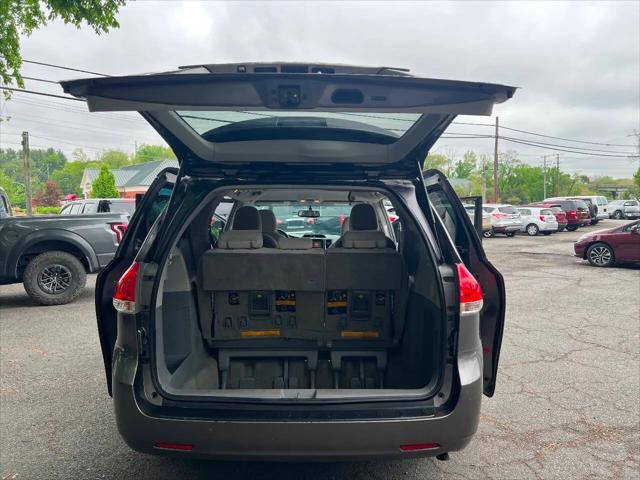 2012 Toyota Sienna LE 7 Passenger
