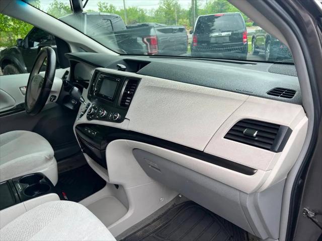 2012 Toyota Sienna LE 7 Passenger