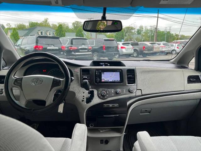 2012 Toyota Sienna LE 7 Passenger