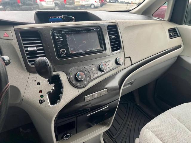 2012 Toyota Sienna LE 7 Passenger