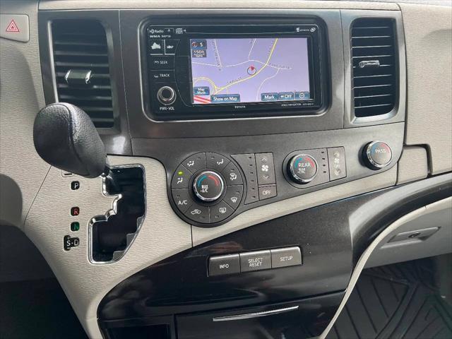 2012 Toyota Sienna LE 7 Passenger
