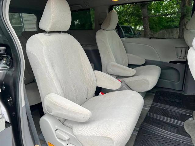 2012 Toyota Sienna LE 7 Passenger