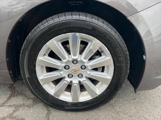 2012 Toyota Sienna LE 7 Passenger