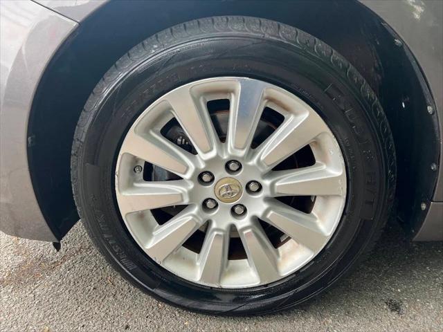 2012 Toyota Sienna LE 7 Passenger