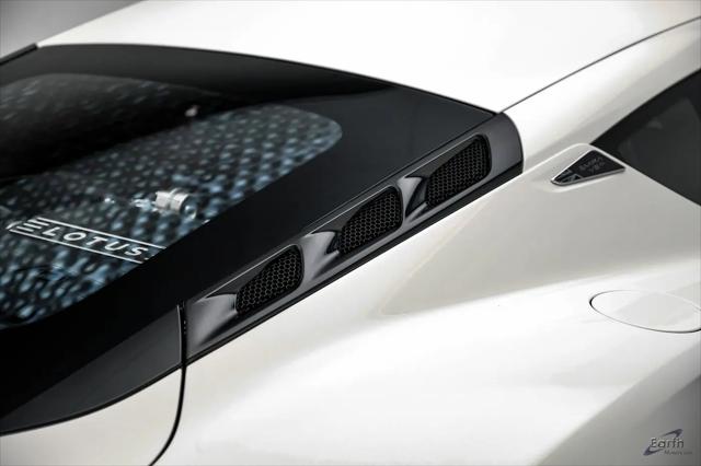 2026 Lotus Emira V6 SE