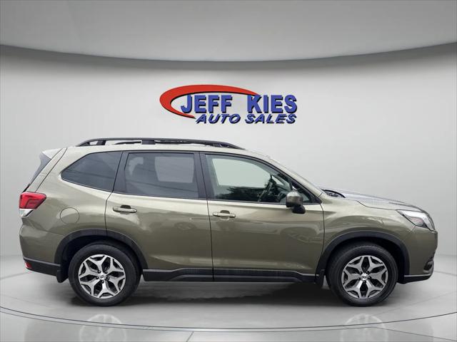 2023 Subaru Forester Premium